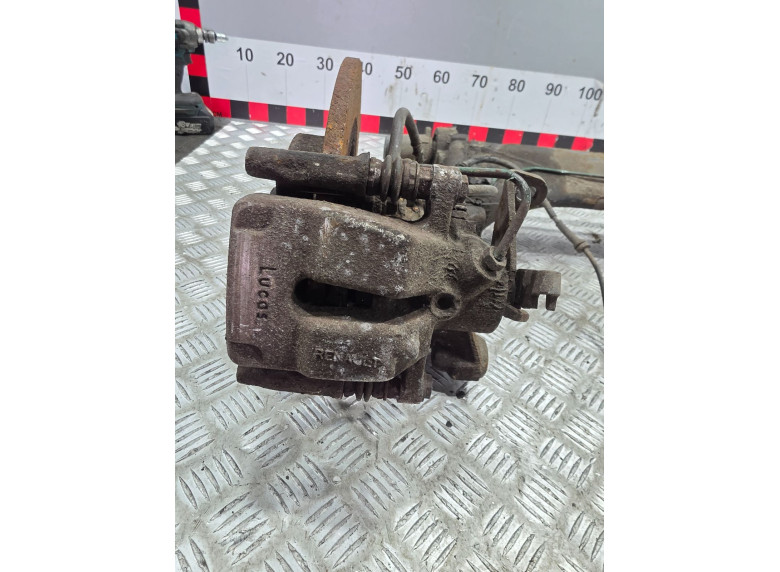 Суппорт задний левый к Renault Scenic, 2001г.