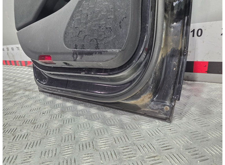 Дверь задняя левая к Volkswagen Passat, 2006г.