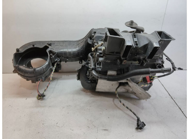 Корпус отопителя (печки) к Peugeot 5008, 2013г.