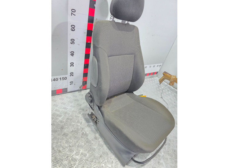 Сиденье переднее правое к Opel Meriva, 2007г.