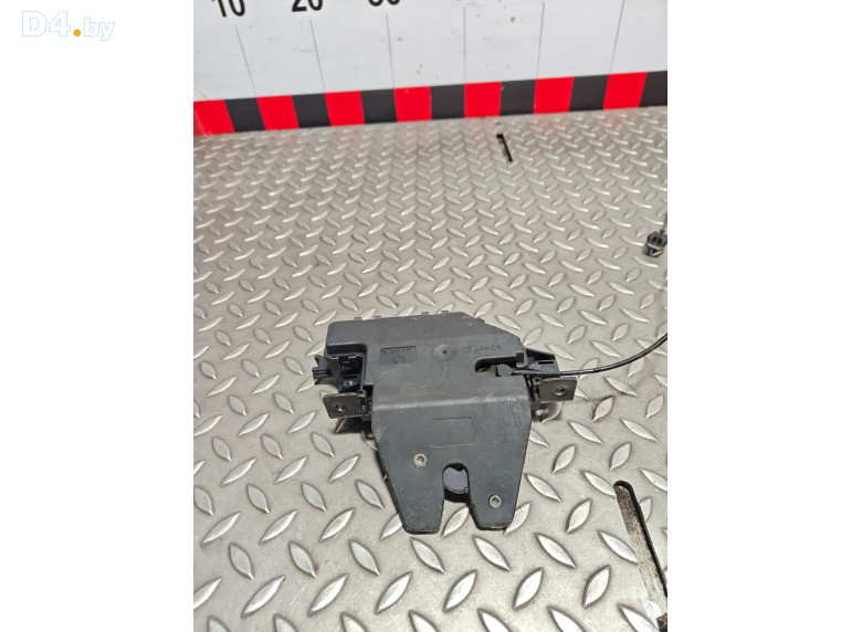 Замок бардачка к BMW 1E87/E81/E82/E88 2006 г.
