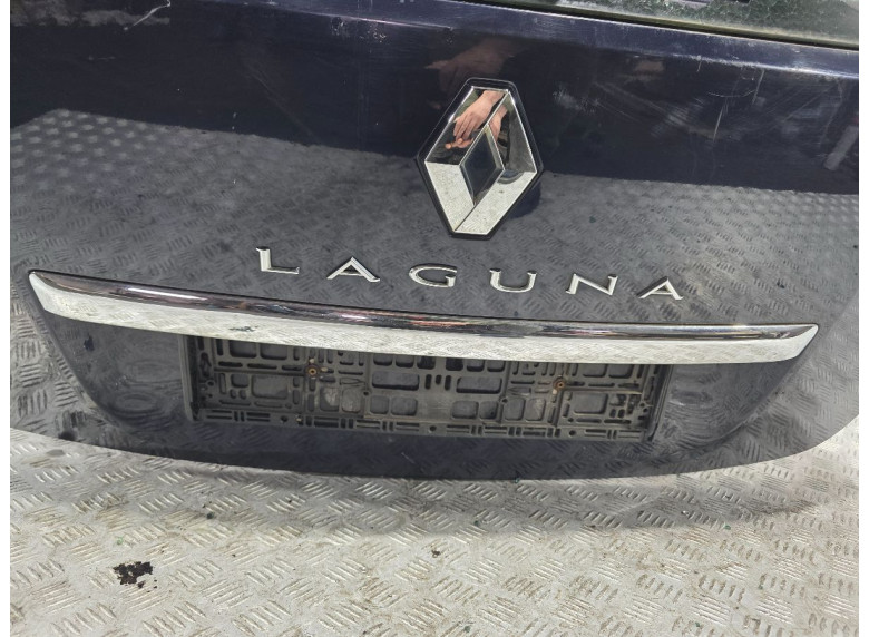 Накладка подсветки номера к Renault Laguna, 2010г.