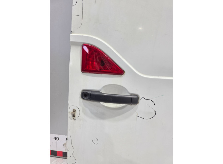 Ручка наружная распашной двери правой к Renault Master, 2013г.