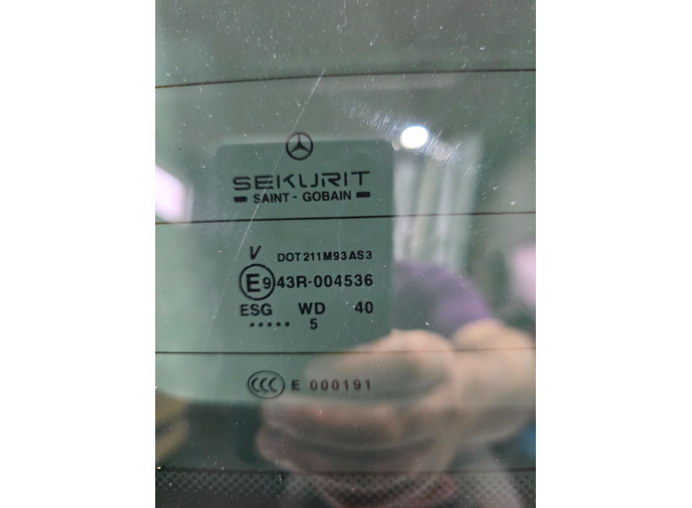 Стекло двери задней левой к Mercedes Vito W639, 2005г.
