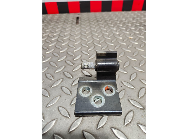 Петля двери передней правой к Mercedes Vito W639, 2006г.