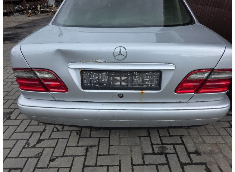 Замок багажника к Mercedes E W210, 1998г.