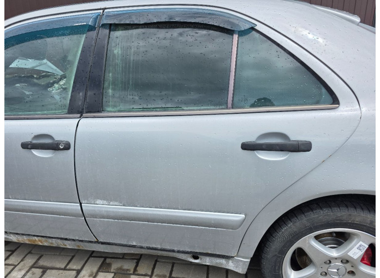 Дверь задняя левая к Mercedes E W210, 1998г.