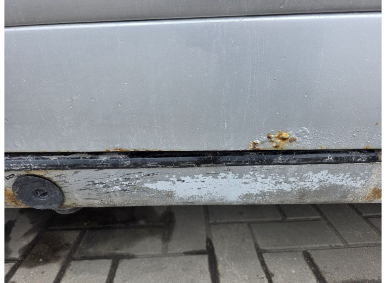Дверь передняя левая к Mercedes E W210, 1998г.
