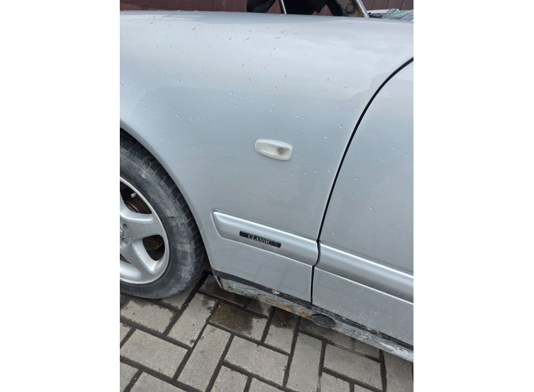 Крыло переднее левое к Mercedes E W210, 1998г.
