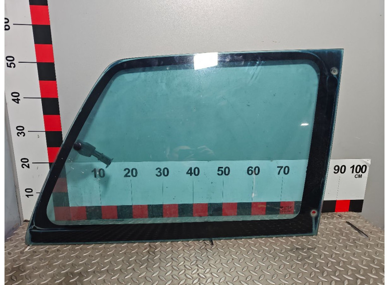 Стекло кузовное боковое правое к Fiat Ulysse, 1997г.