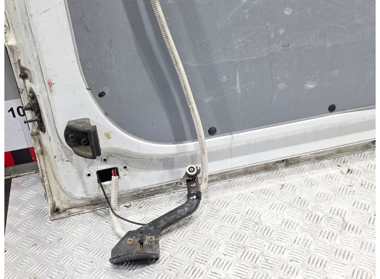 Дверь сдвижная правая к Mercedes Sprinter, 2010г.