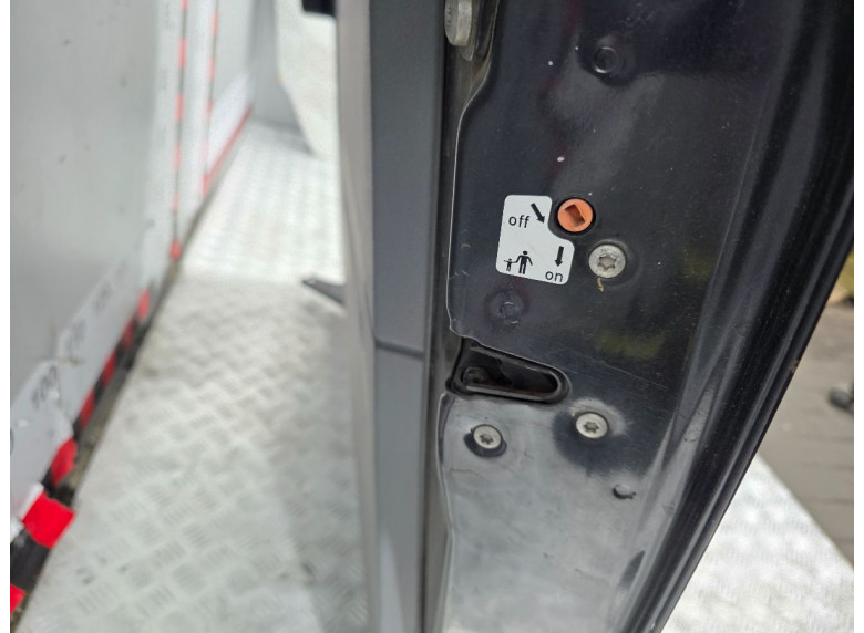 Замок двери сдвижной к Mercedes Vito W639, 2006г.