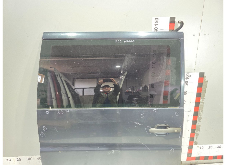 Дверь сдвижная правая к Mercedes Vito W638, 2001г.
