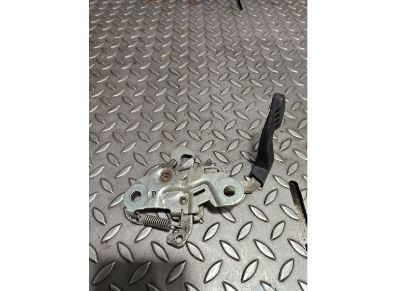 Замок капота к Peugeot 207, 2009г.