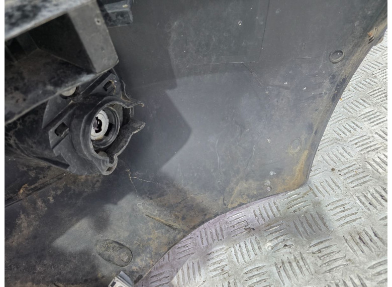 Фара противотуманная правая к Renault Scenic RX4, 2002г.