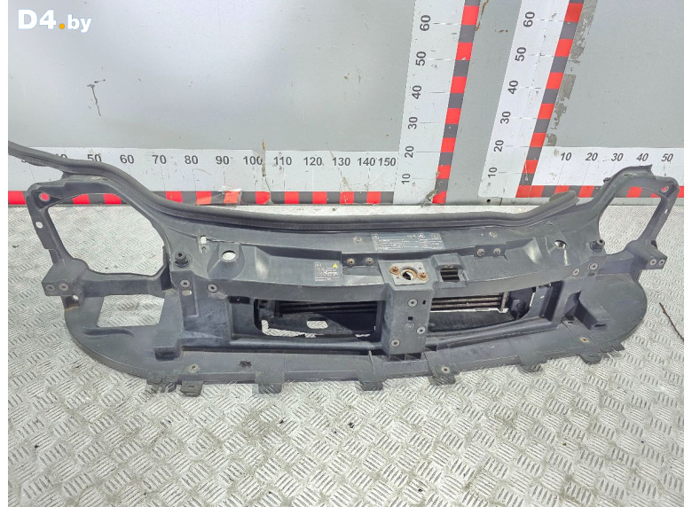 Передняя панель крепления облицовки (телевизор) к Opel Vivaro 2008 г.