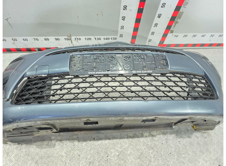 Заглушка (решетка) в бампер передний к Citroen C4 Picasso, 2011г.