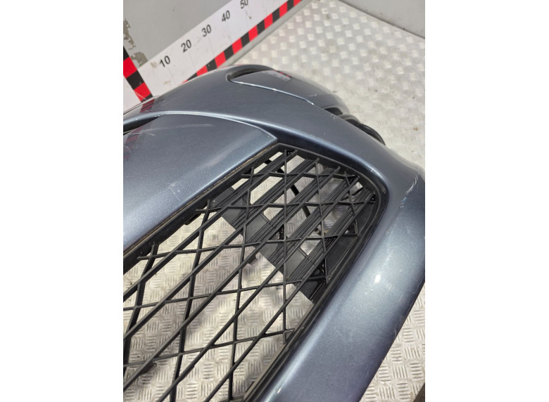 Заглушка (решетка) в бампер передний к Citroen C4 Picasso, 2011г.