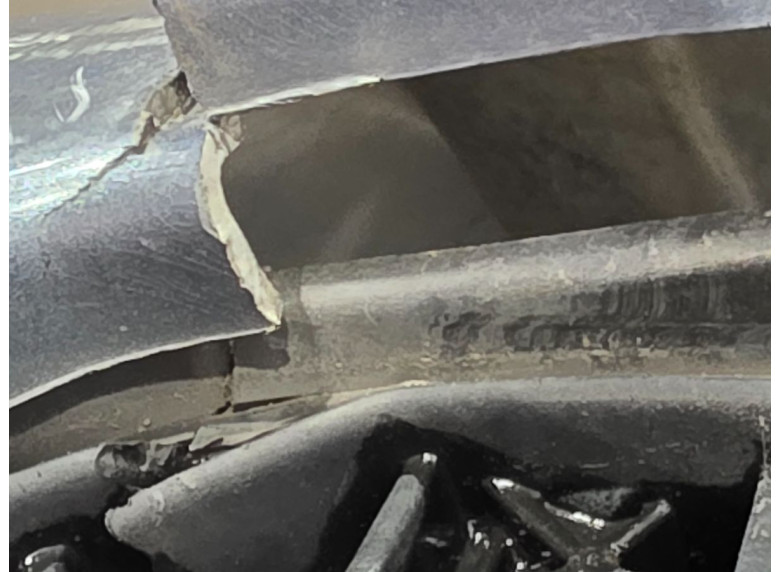 Заглушка (решетка) в бампер передний к Citroen C4 Picasso, 2011г.