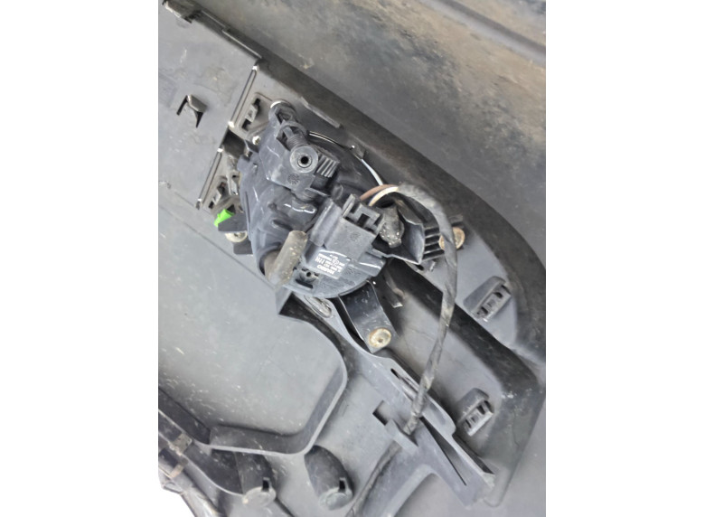 Фара противотуманная правая к Audi A4, 2007г.