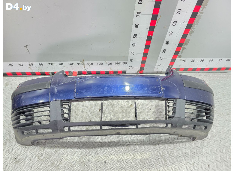 Бампер передний к Volkswagen Passat 2002 г.