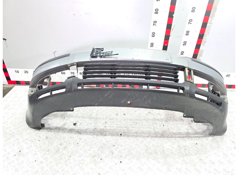 Бампер передний к Volkswagen Passat, 2002г.