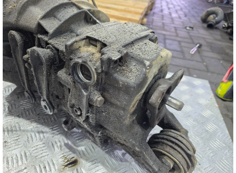 КПП механическая (МКПП) к Mercedes E W210, 2000г.