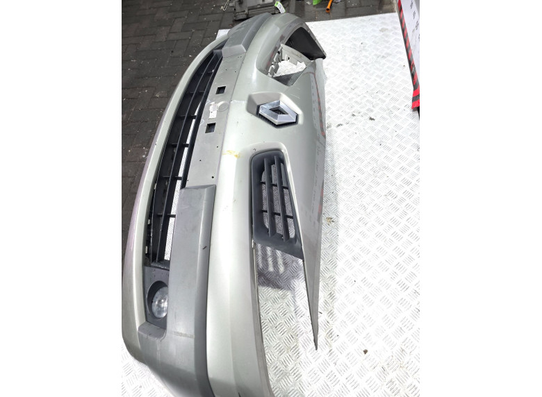 Бампер передний к Renault Megane, 2006г.