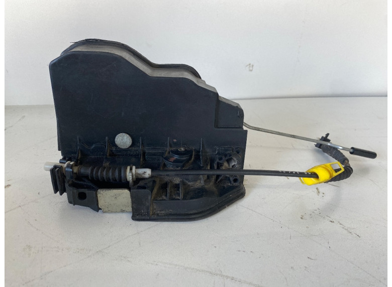 Замок двери передней левой к BMW 5 E60/E61, 2008г.