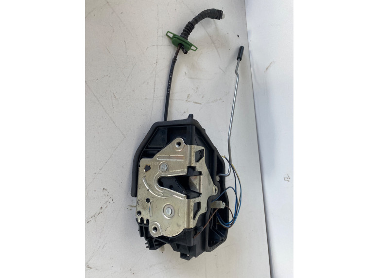 Замок двери задней левой к BMW 5 E60/E61, 2008г.