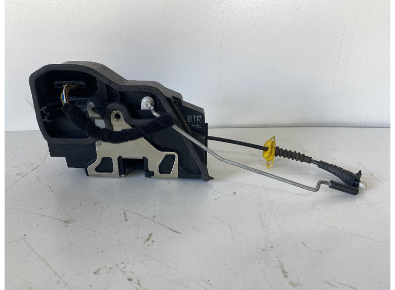 Замок двери передней правой к BMW 5 E60/E61, 2008г.