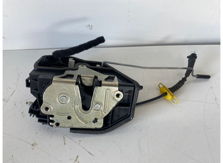 Замок двери передней правой к BMW 5 E60/E61, 2008г.