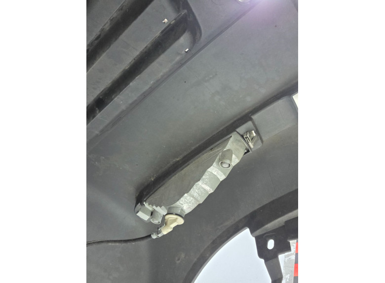 Поворотник левый к Opel Vivaro, 2003г.