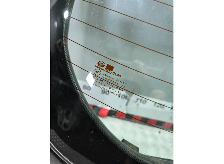 Стекло заднее к Daewoo Lanos, 2000г.