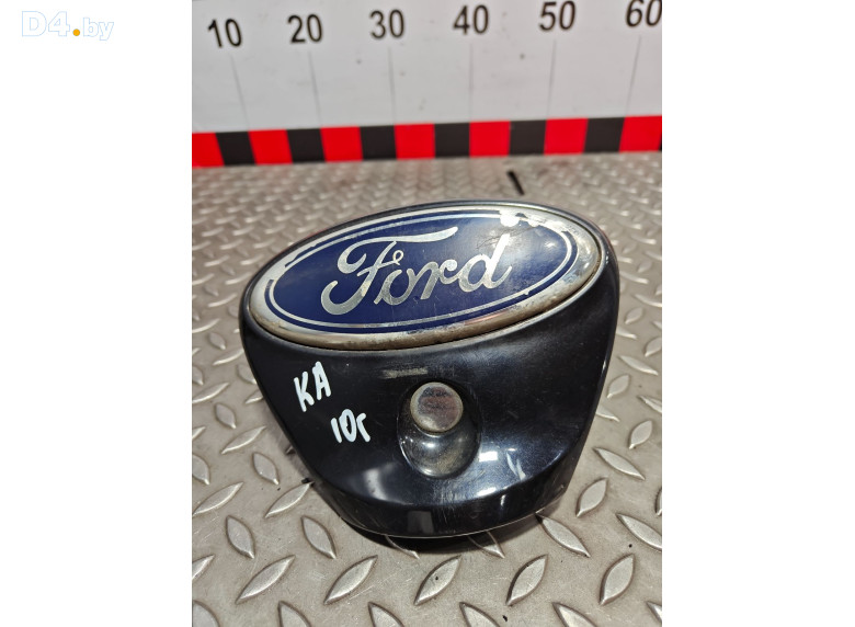 Кнопка открытия багажника к Ford Ka 2010 г.