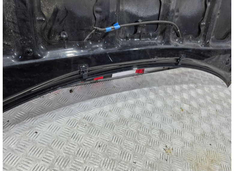 Капот к Toyota Auris, 2008г.