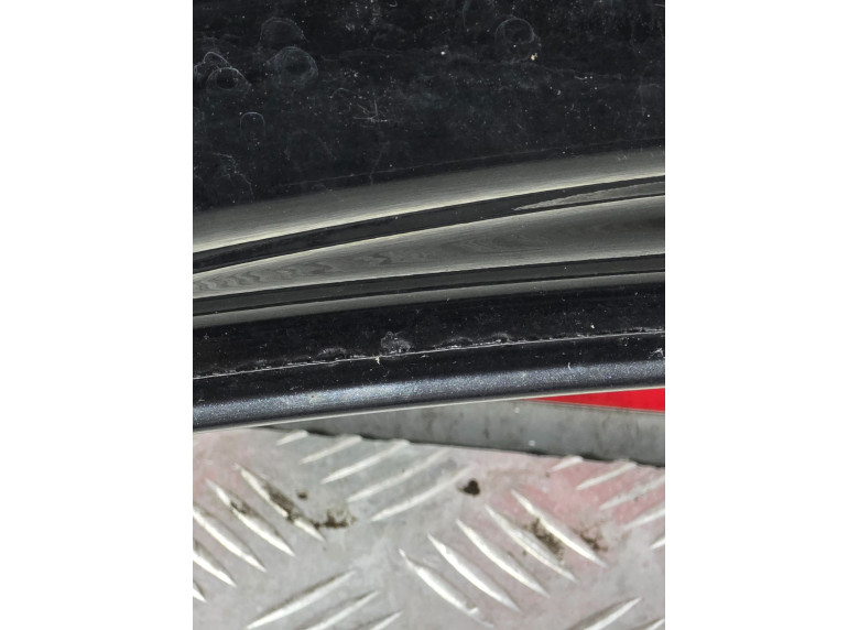 Капот к Toyota Auris, 2008г.