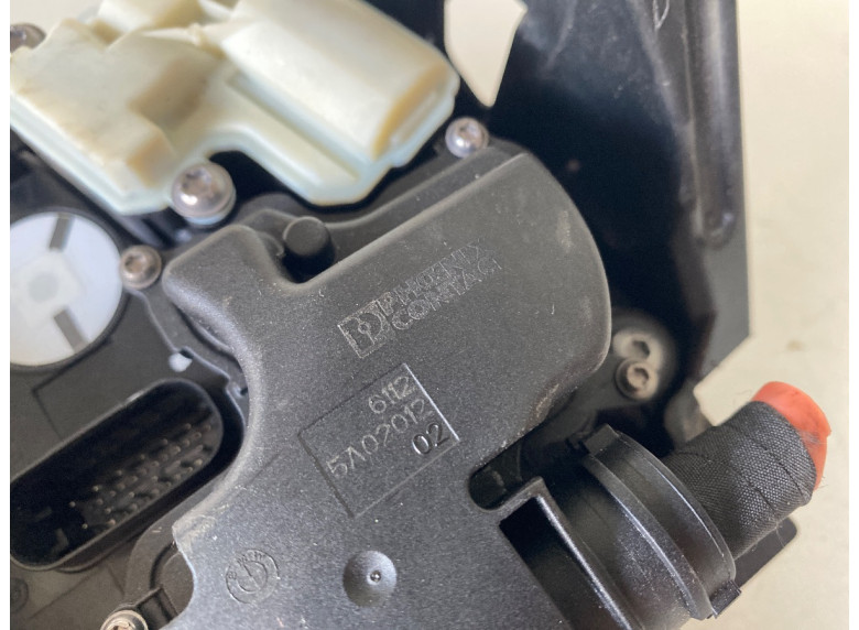 Порт зарядный к BMW X5 G05, 2023г.