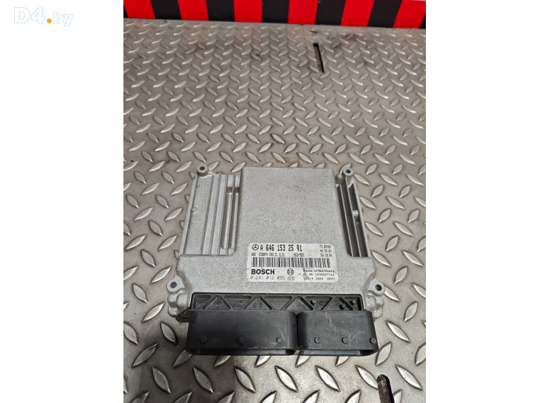 Блок управления двигателем к Mercedes VitoW639 2005 г.