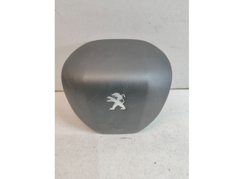 Подушка безопасности водителя к Peugeot 208, 2014г.