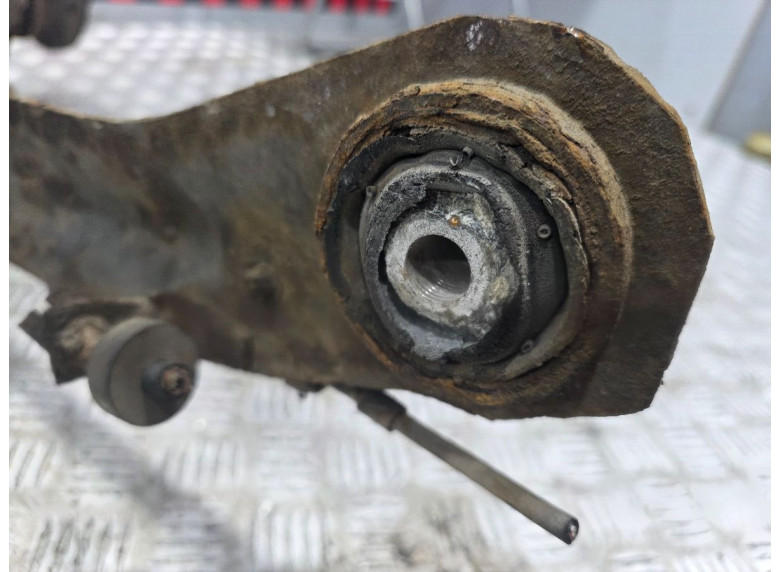 Балка подвески задняя к Audi 100, 1992г.