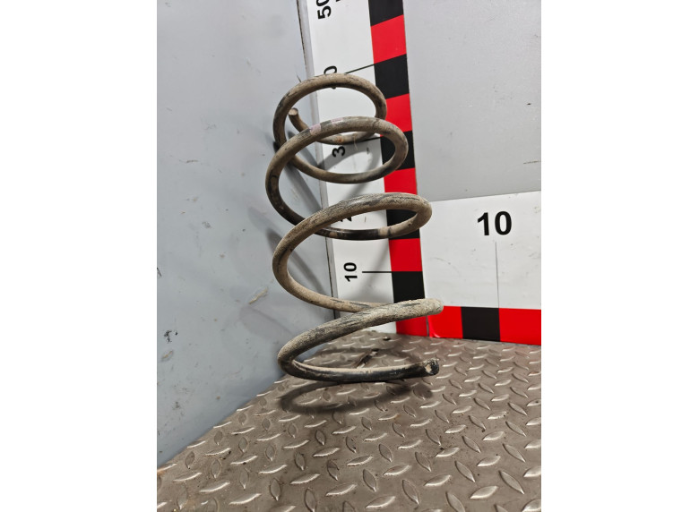 Пружина передняя к Toyota RAV4, 2012г.