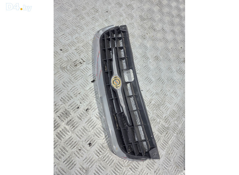 Решетка радиатора к Chrysler Neon 2004 г.
