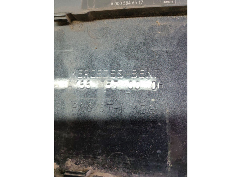 Лючок топливного бака к Mercedes ML W166, 2011г.