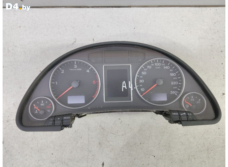 Щиток приборов (приборная панель) к Audi A4 2005 г.