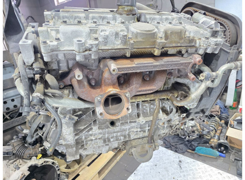 Двигатель к Volvo S60, 2002г.