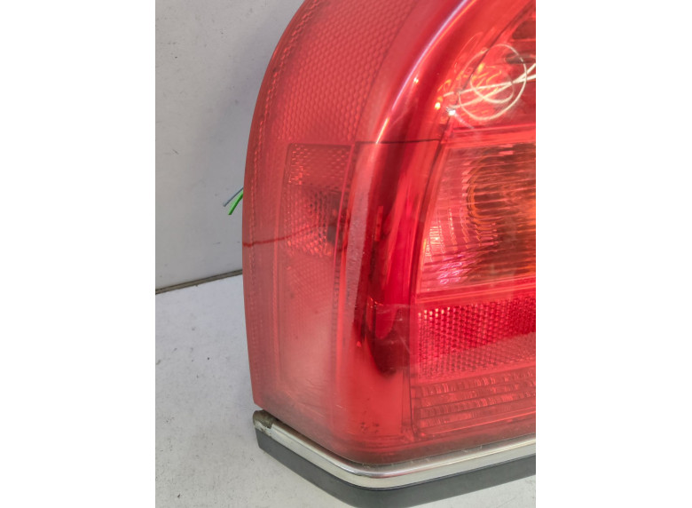 Фонарь задний левый к Volvo S80, 2005г.