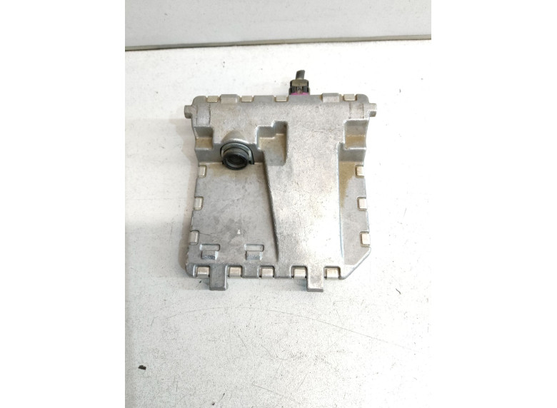 Камера переднего вида к Mercedes ML W166, 2011г.
