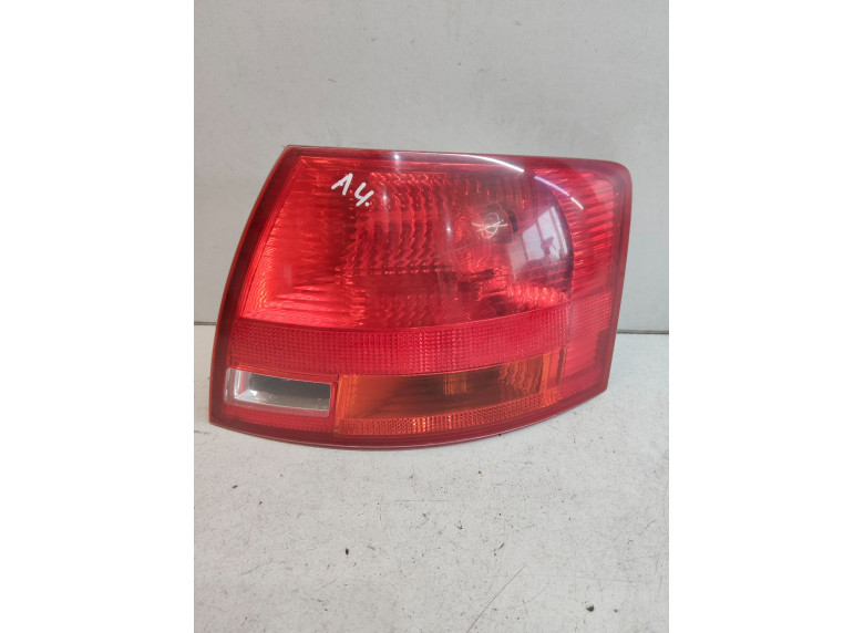 Фонарь задний правый к Audi A4, 2005г.