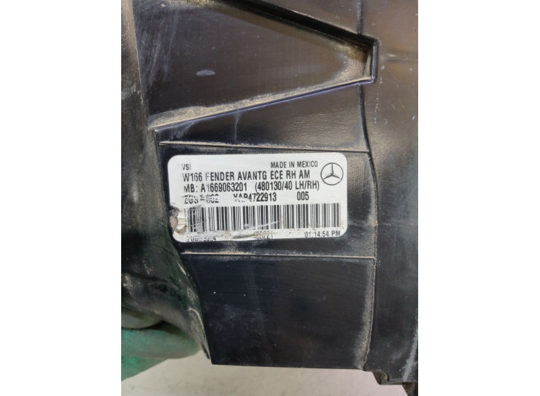 Фонарь задний правый к Mercedes ML W166, 2011г.